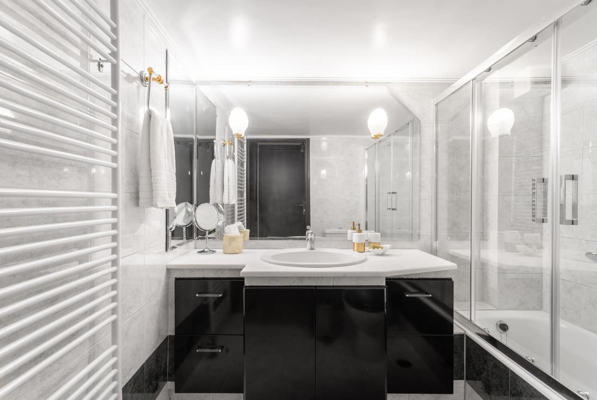 Fresh Detailed Stylish Apartment At Acropolis Aten Exteriör bild